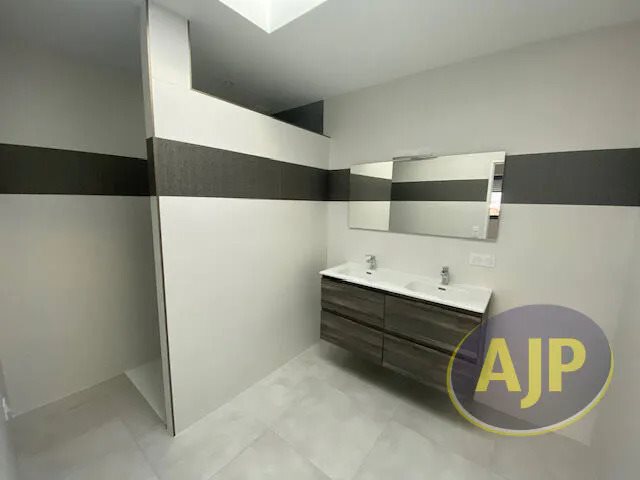 Maison à louer, 105m², Saint-Hilaire-de-Chaléons