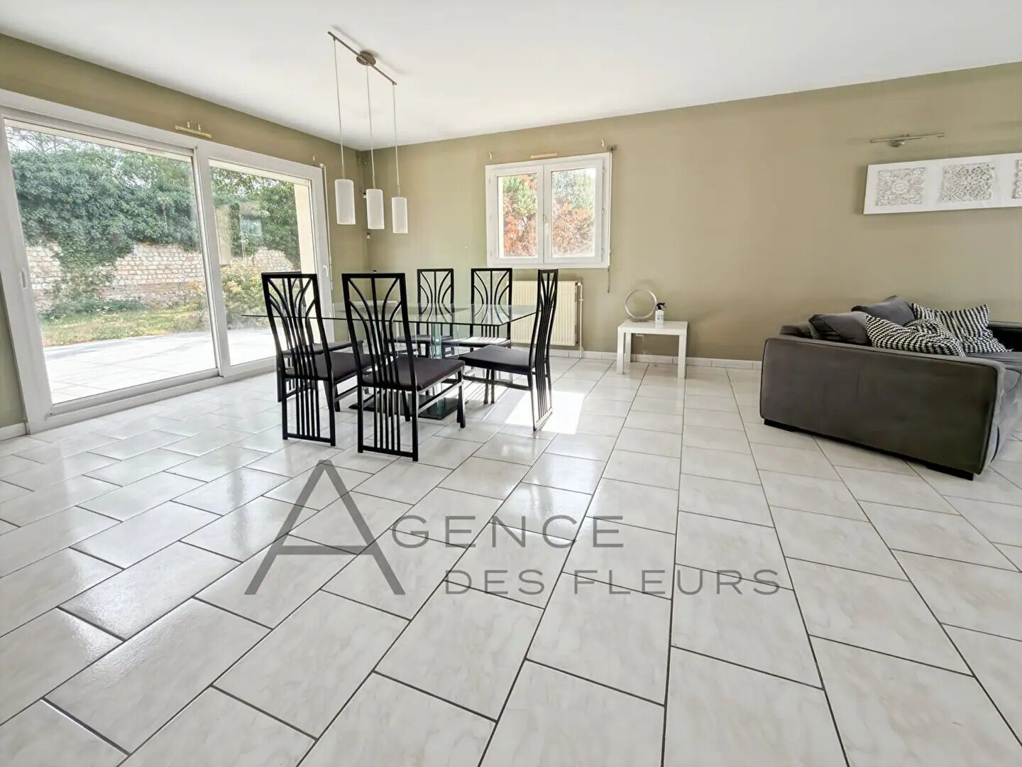 Maison à vendre, 1100m², Saint-Pierre-lès-Elbeuf