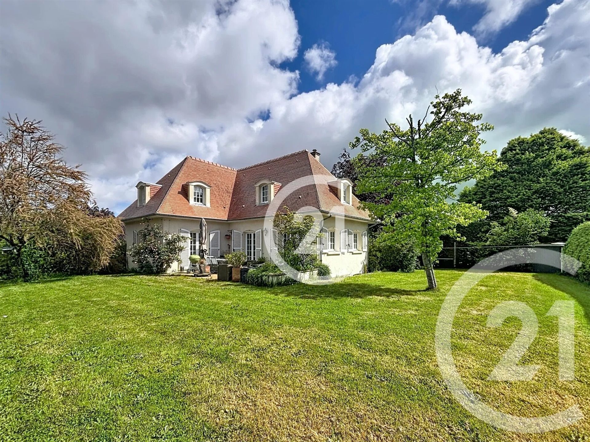 Maison à vendre, 147m², Eterville