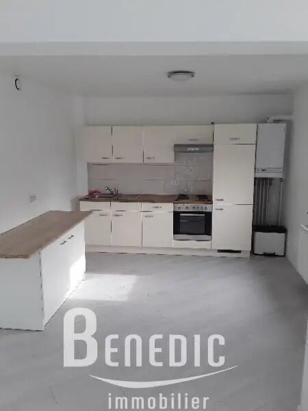 Appartement à louer, 92m², Théding