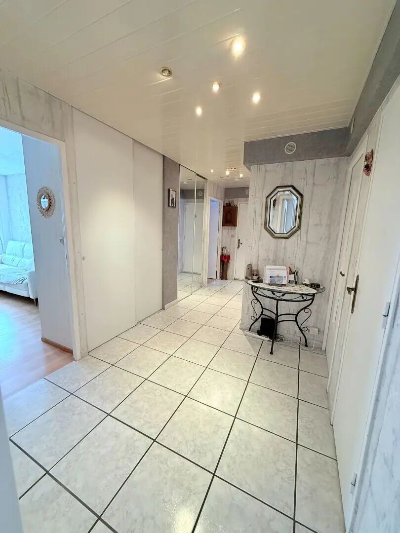Appartement à louer, 81m², Forbach