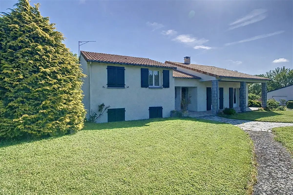 Maison à vendre, 182m², Nueil-les-Aubiers