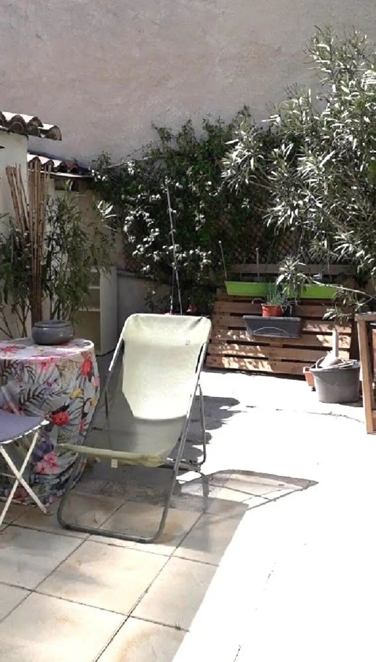 Appartement à louer, 17m², Meyreuil