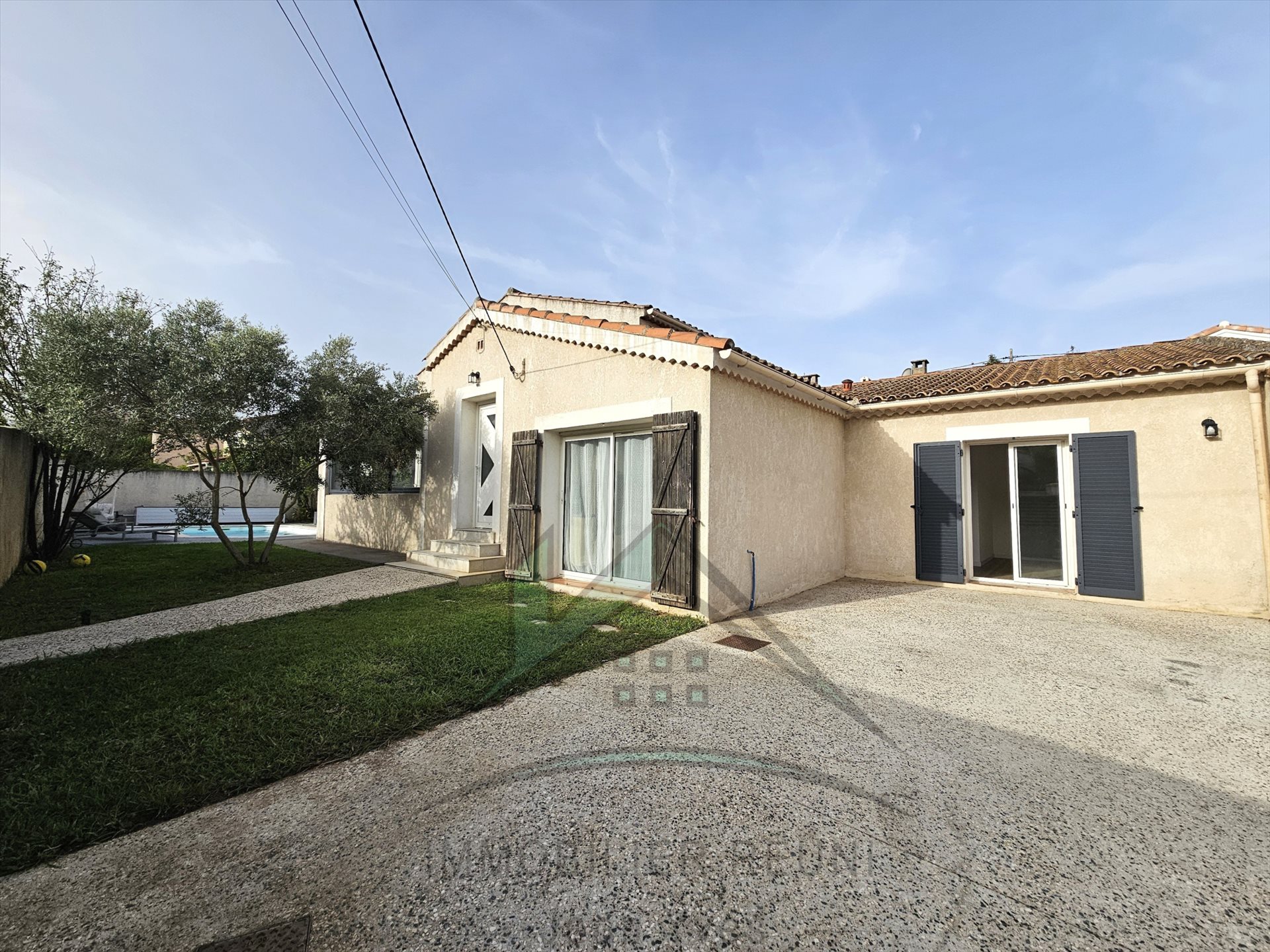 Maison à vendre, 158m², Saint-Mitre-les-Remparts