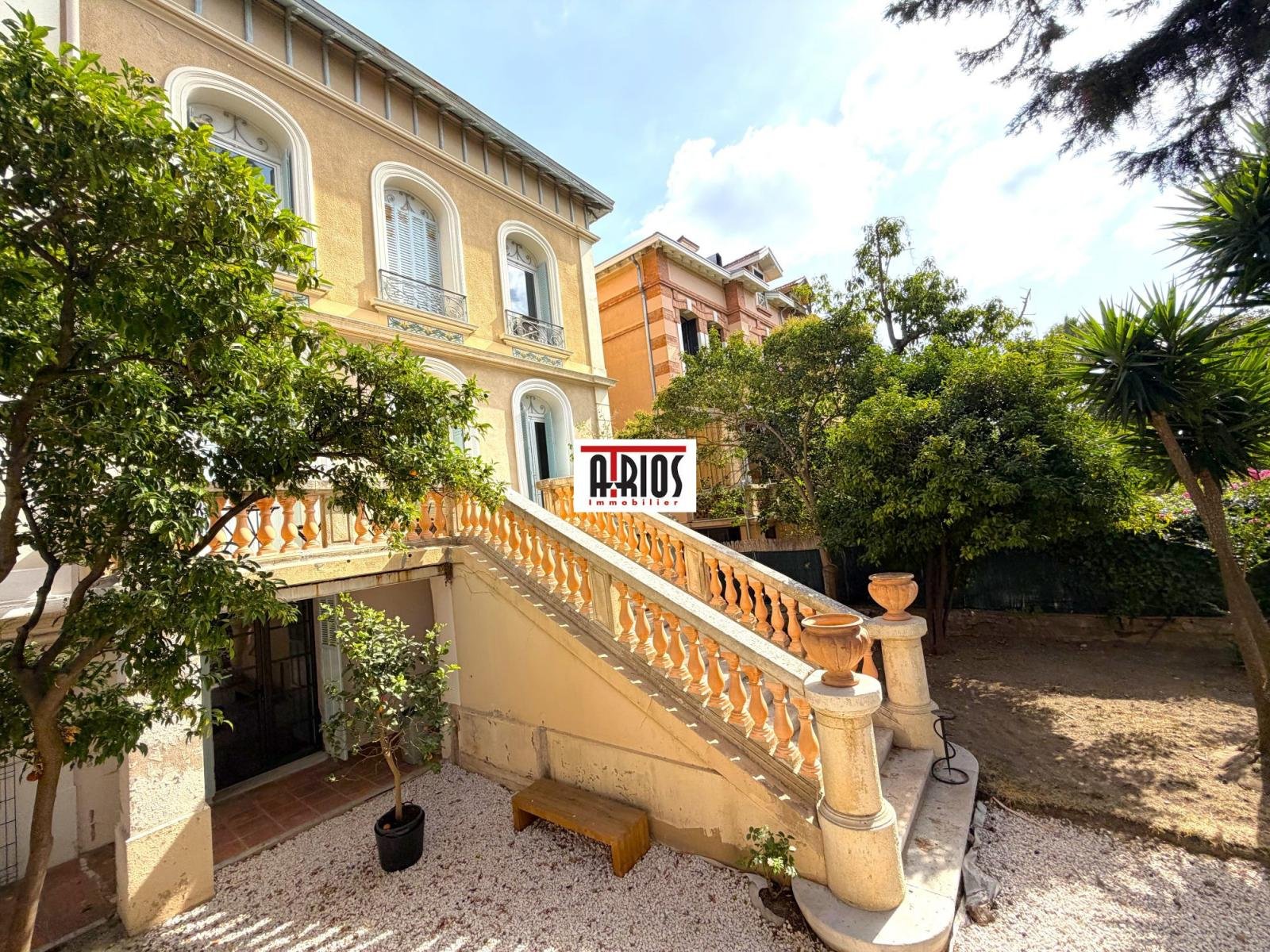 Maison à louer, 250m², Hyères