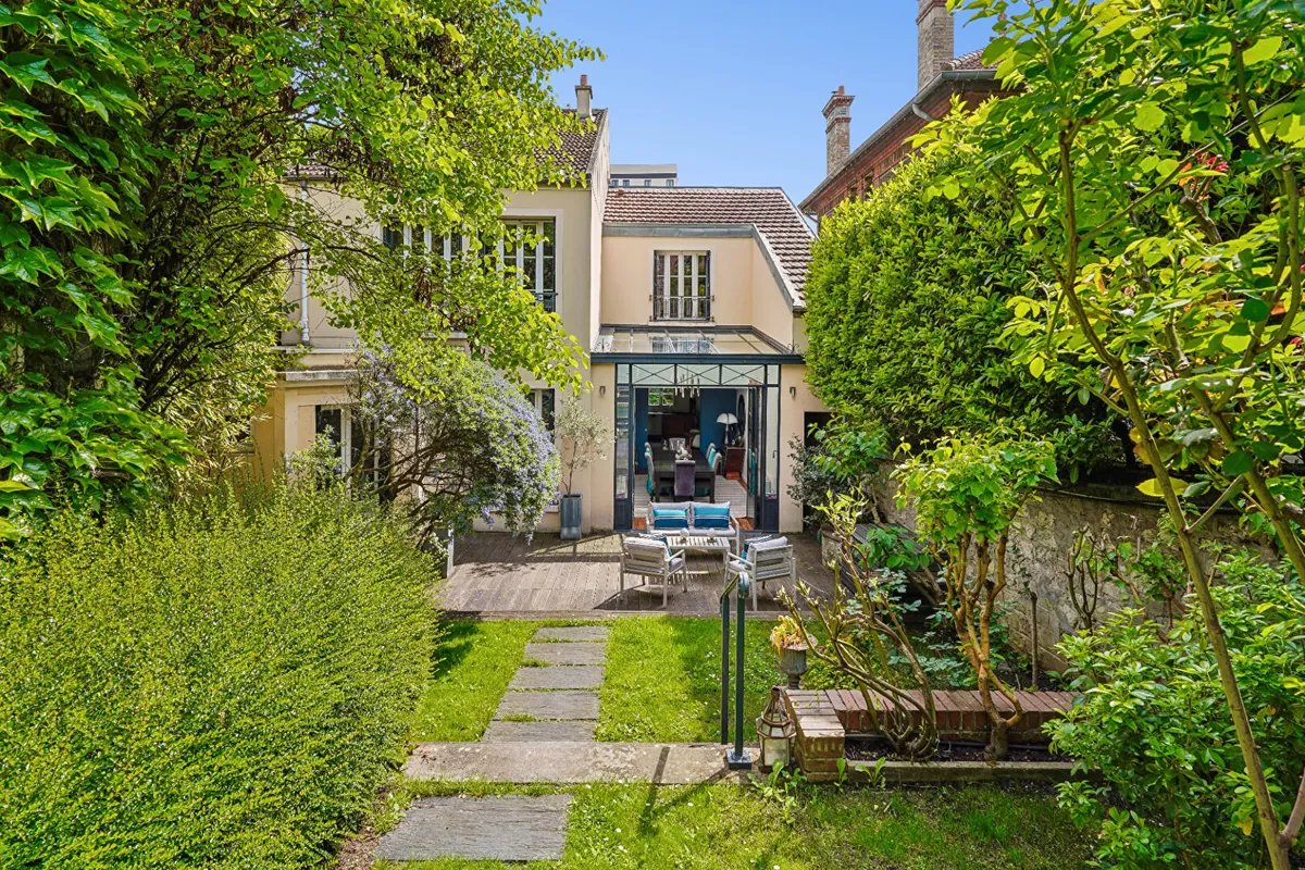 Maison à vendre, 236m², Suresnes
