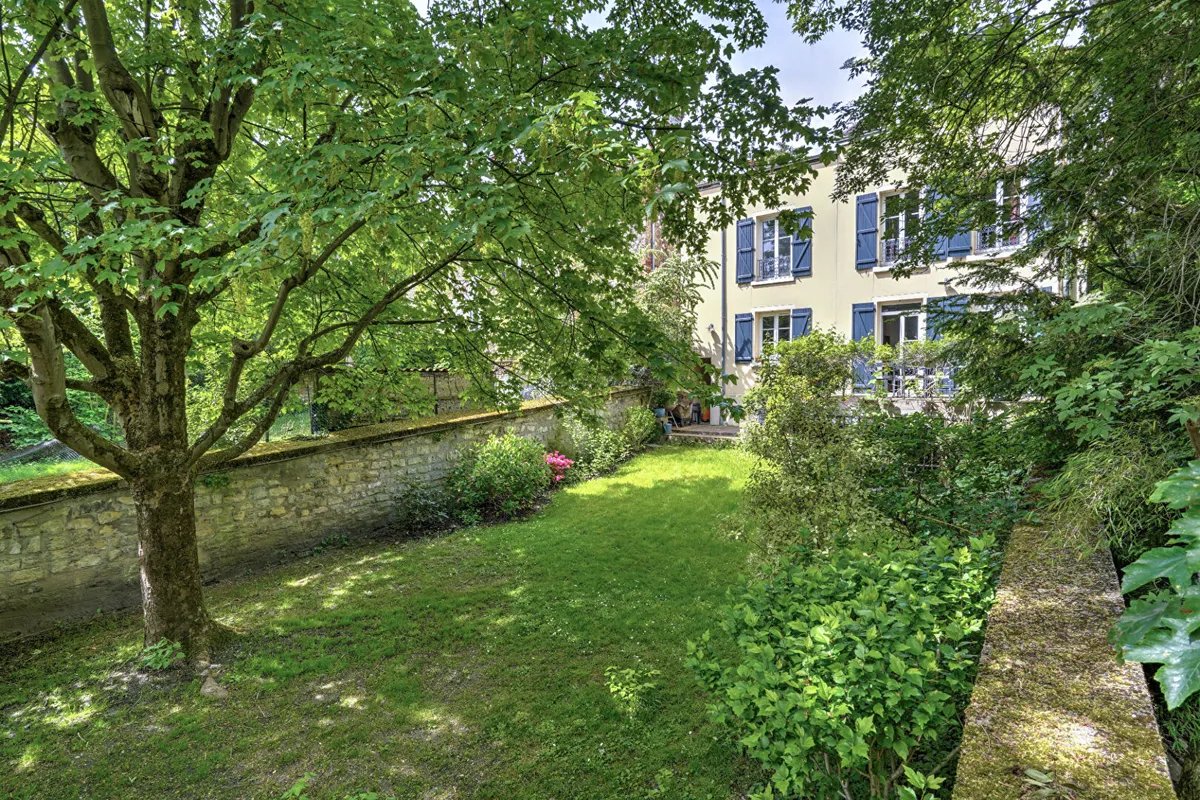 Maison à vendre, 236m², Suresnes