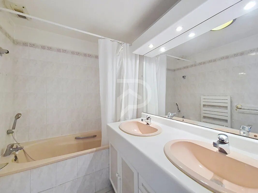 Appartement à vendre, 71m², Issy-les-Moulineaux