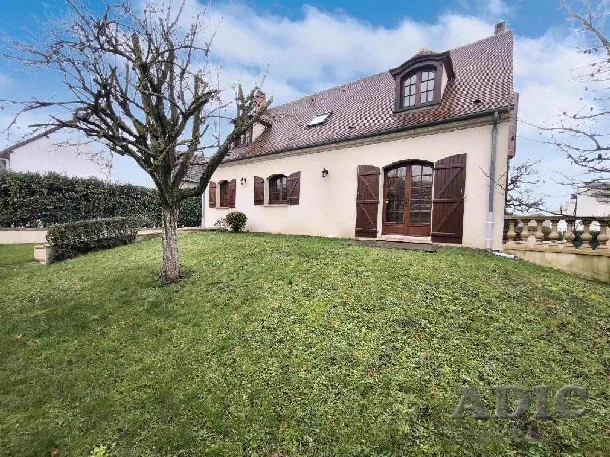 Maison à vendre, 154m², Rouvres