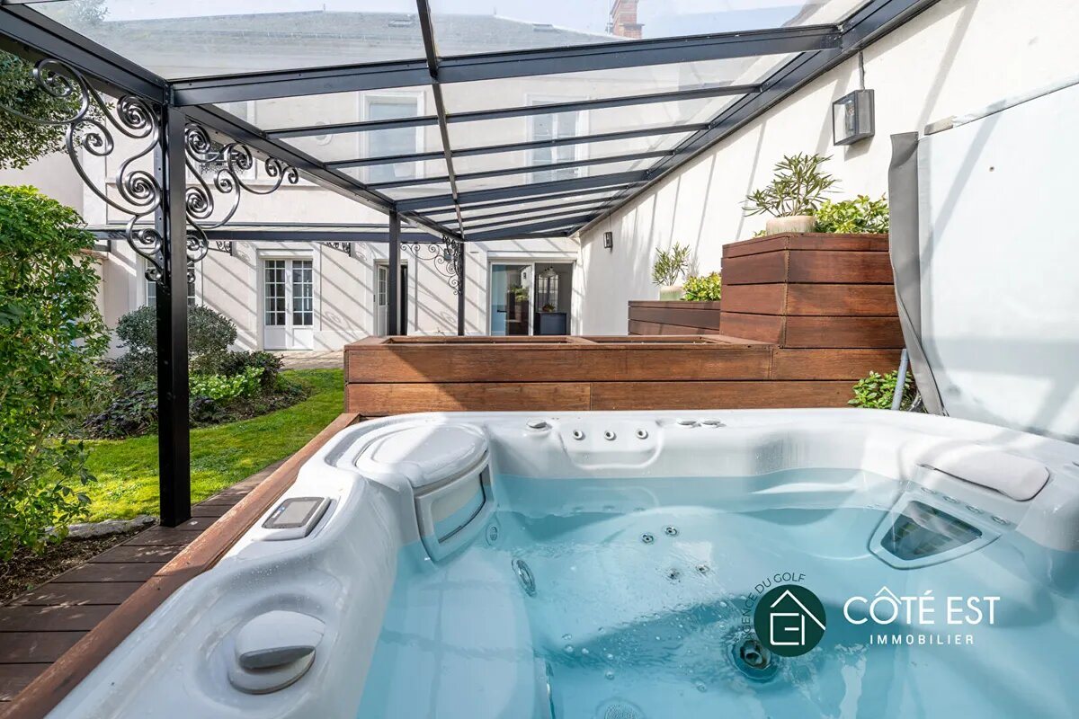 Maison à vendre, 325m², Jossigny