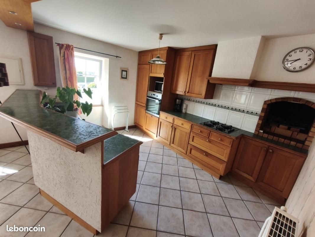Maison à louer, 141m², Meucon
