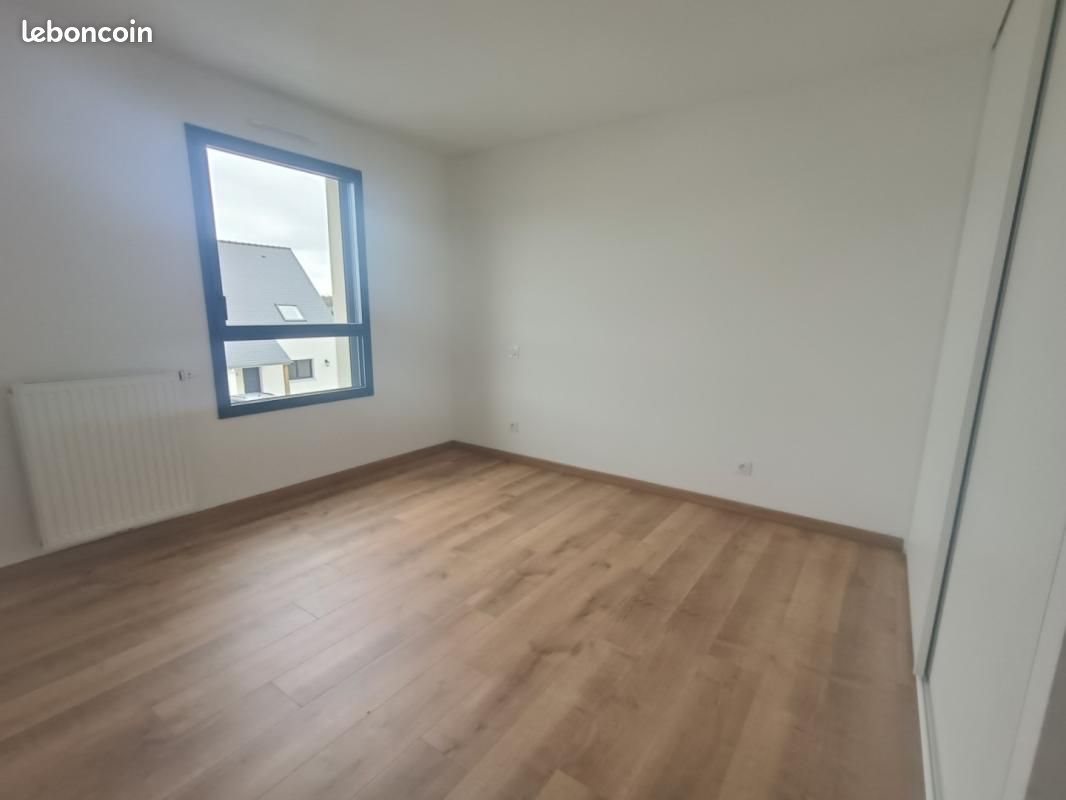 Maison à louer, 104m², Plougoumelen