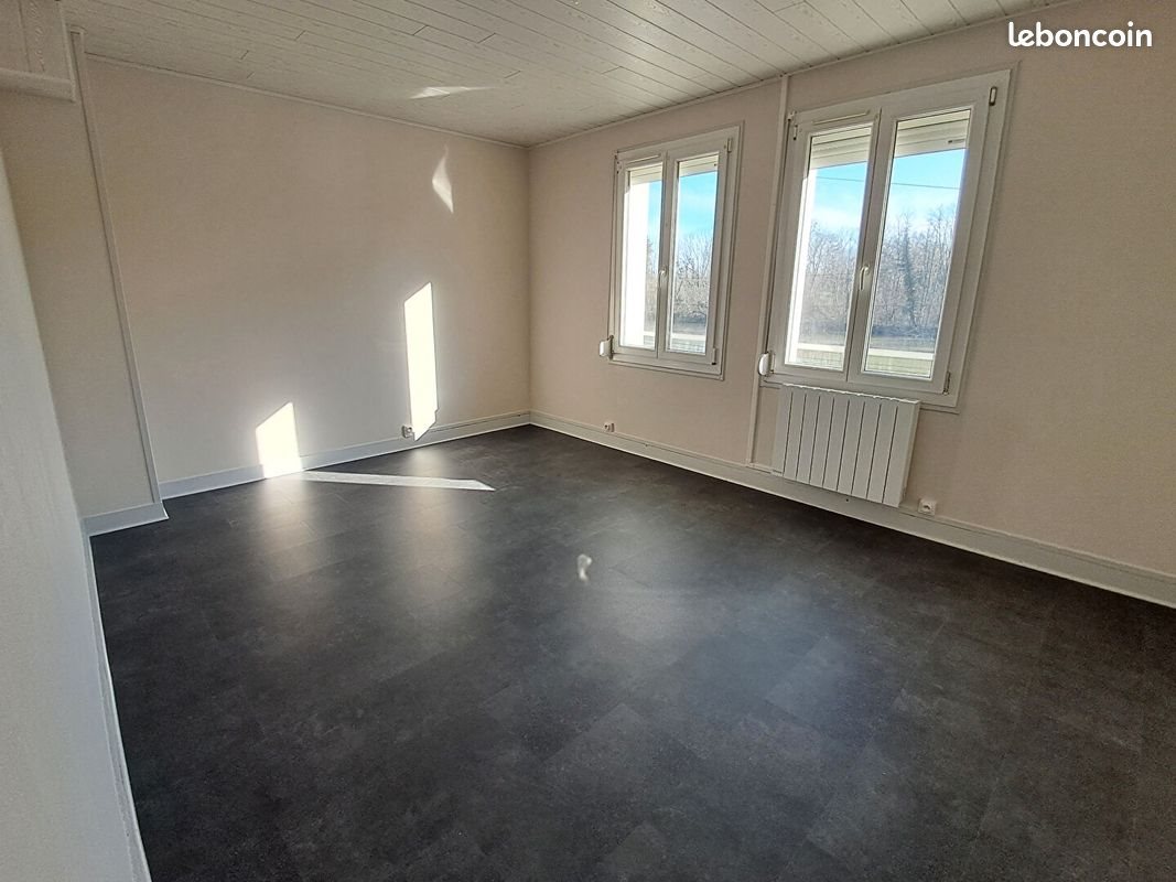 Appartement à louer, 44m², Laroche-Saint-Cydroine
