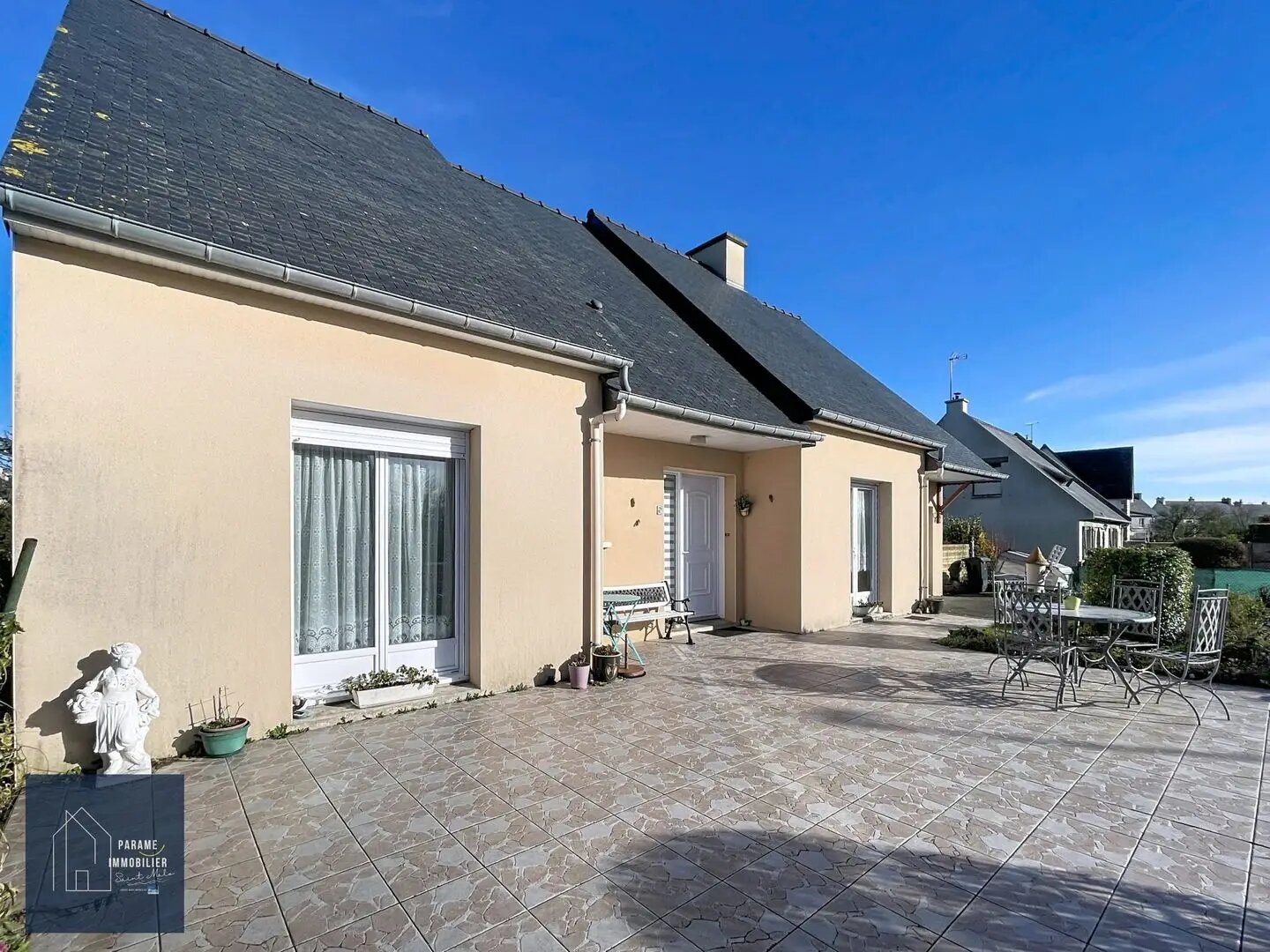Maison à vendre, 92m², Le Vivier-sur-Mer