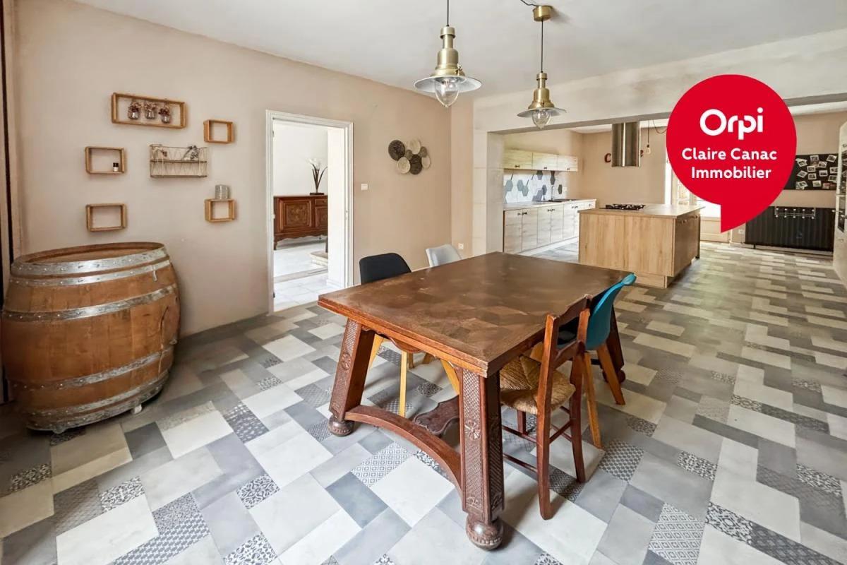 Maison à vendre, 224m², Sémalens