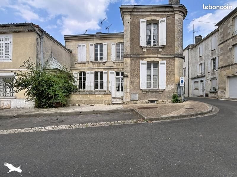 Maison à vendre, 132m², Montendre