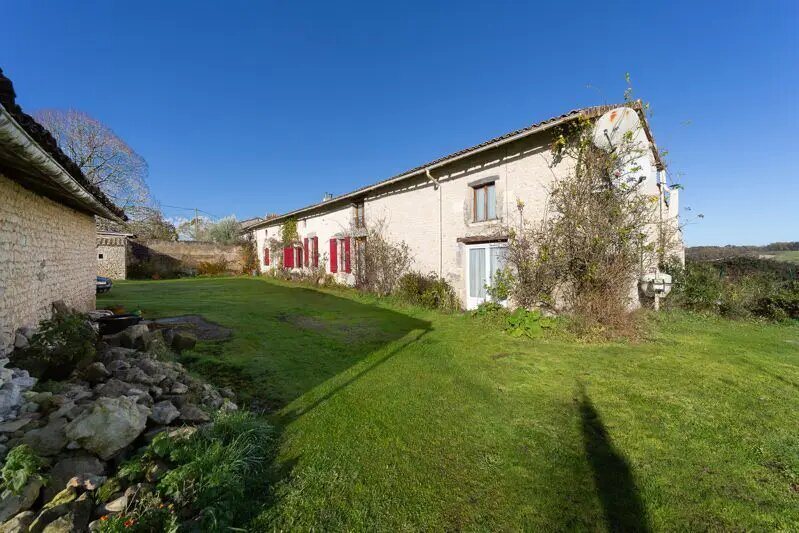 Maison à vendre, 357m², Pommiers-Moulons