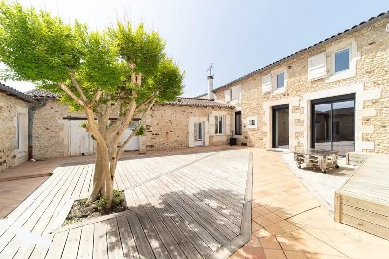 Maison à vendre, 388m², Montendre