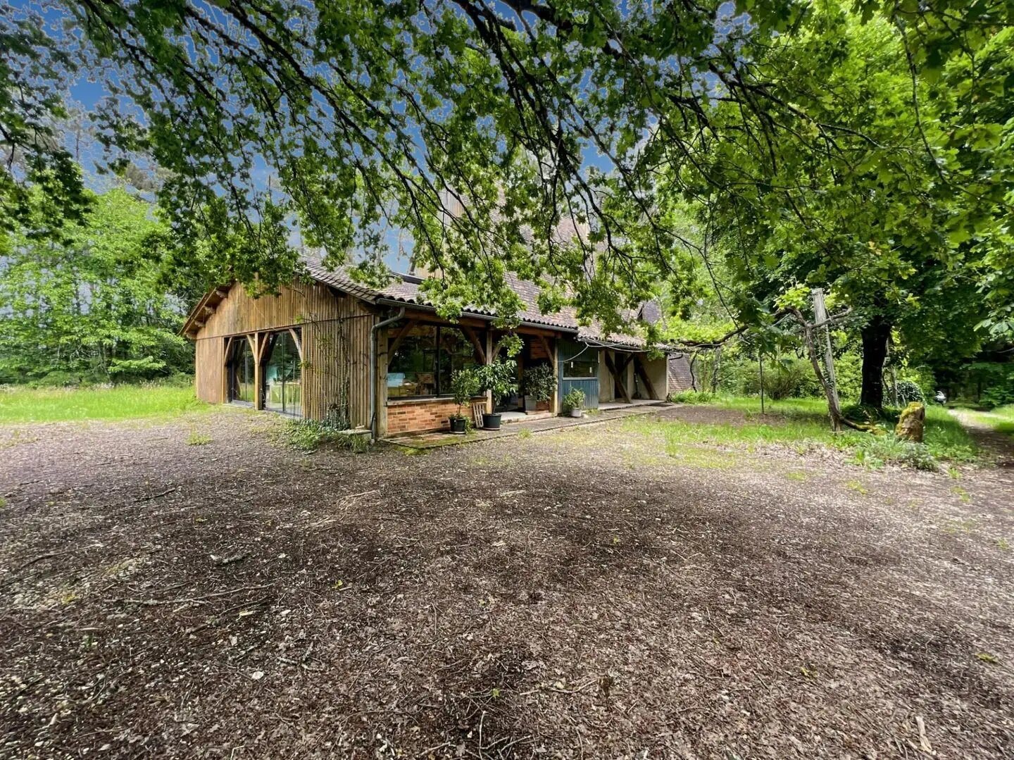Maison à vendre, 250m², Saint-Félix-de-Reillac-et-Mortemart