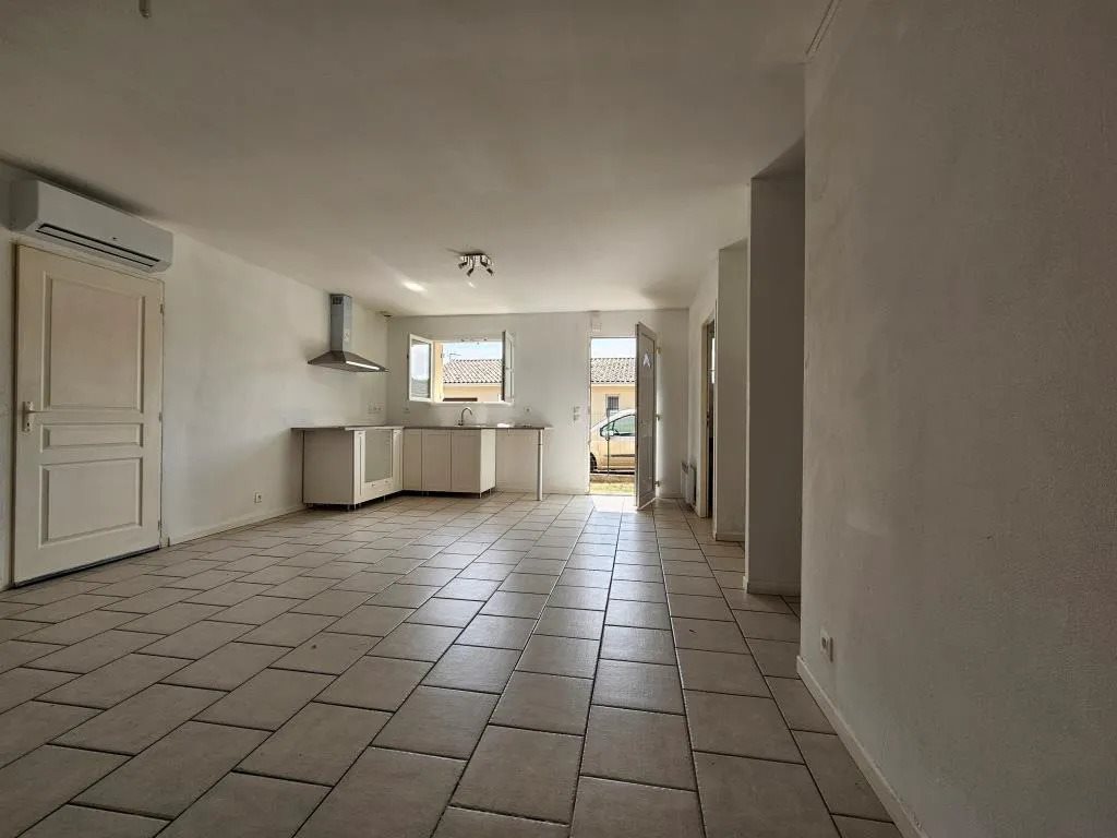 Maison à vendre, 75m², Saint-Yzan-de-Soudiac