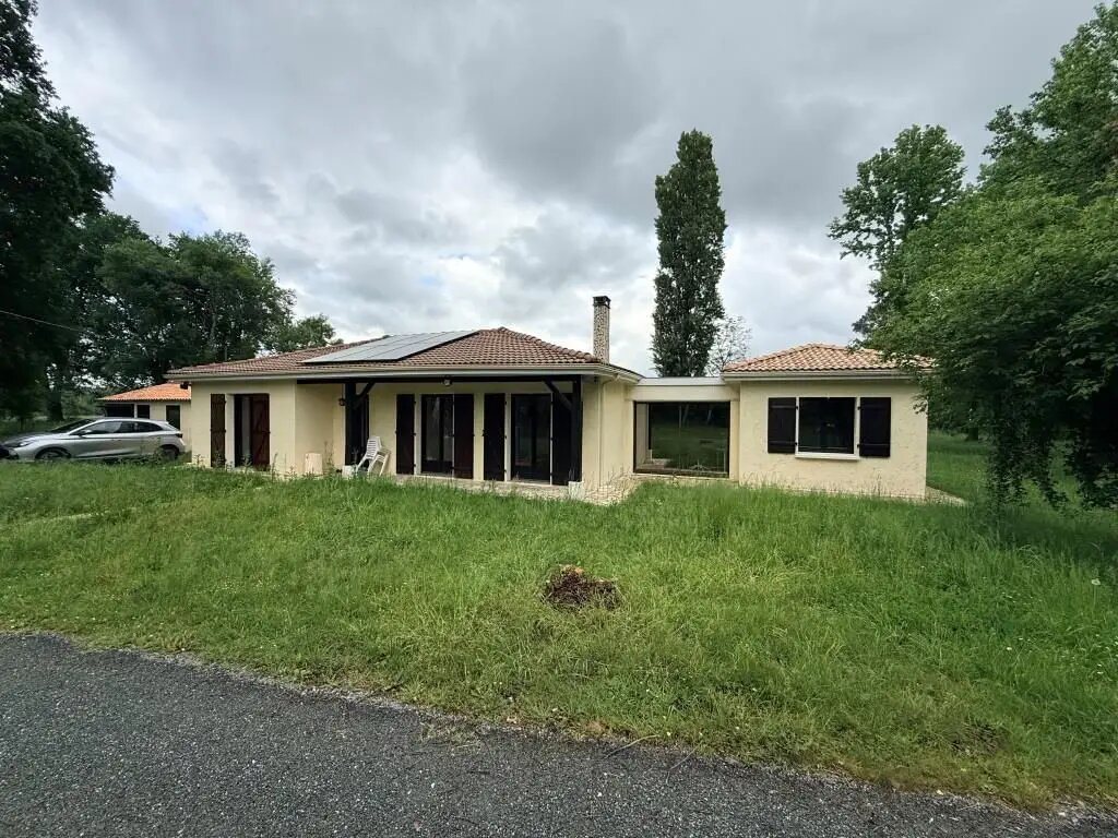Maison à louer, 102m², Cavignac