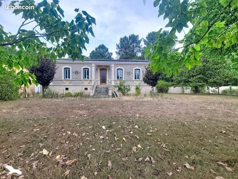 Maison à vendre, 135m², Laruscade