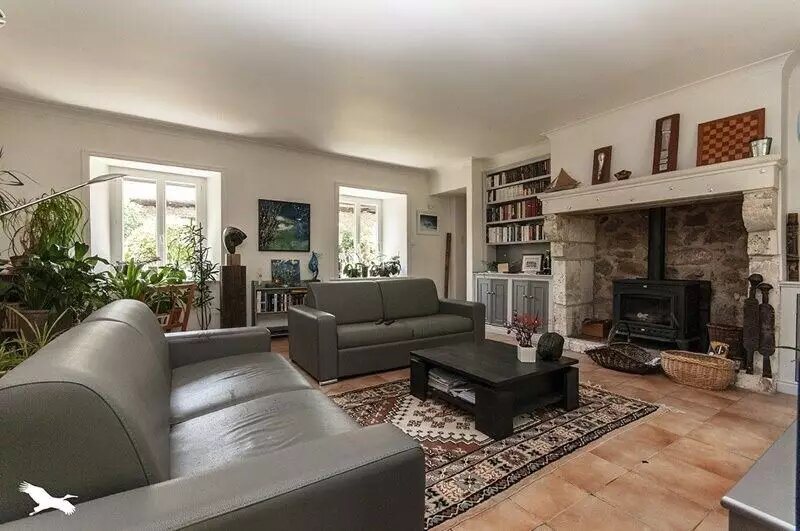 Maison à vendre, 203m², Piégut-Pluviers