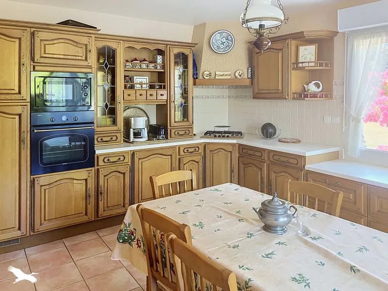 Maison à vendre, 217m², Saint-Saud-Lacoussière