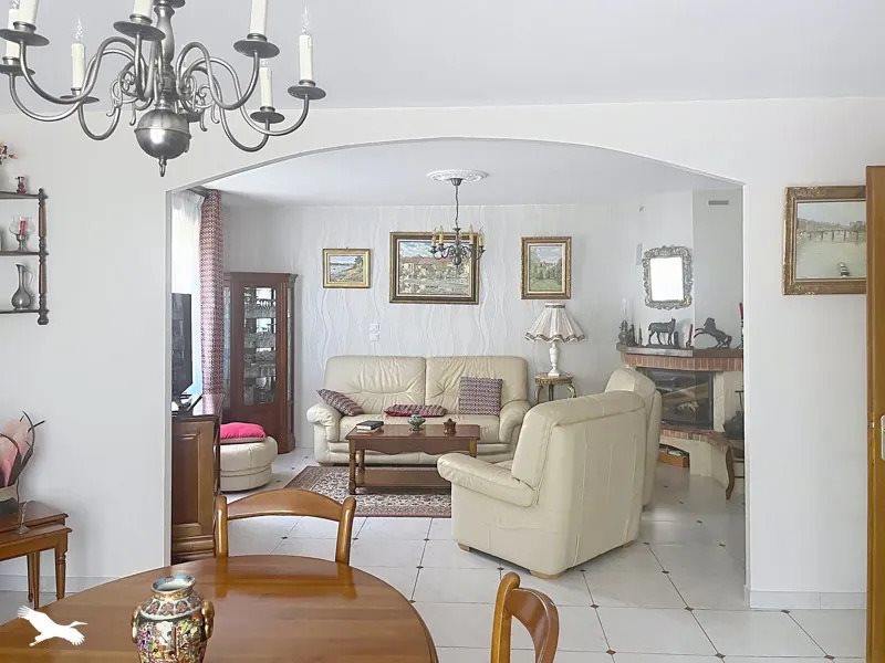 Maison à vendre, 217m², Saint-Saud-Lacoussière