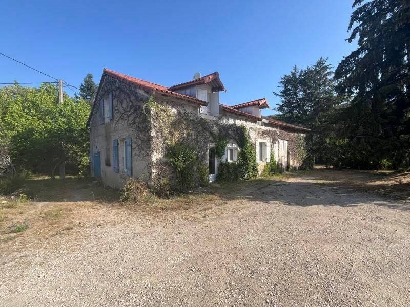 Maison à vendre, 157m², Saint-Martial-de-Valette