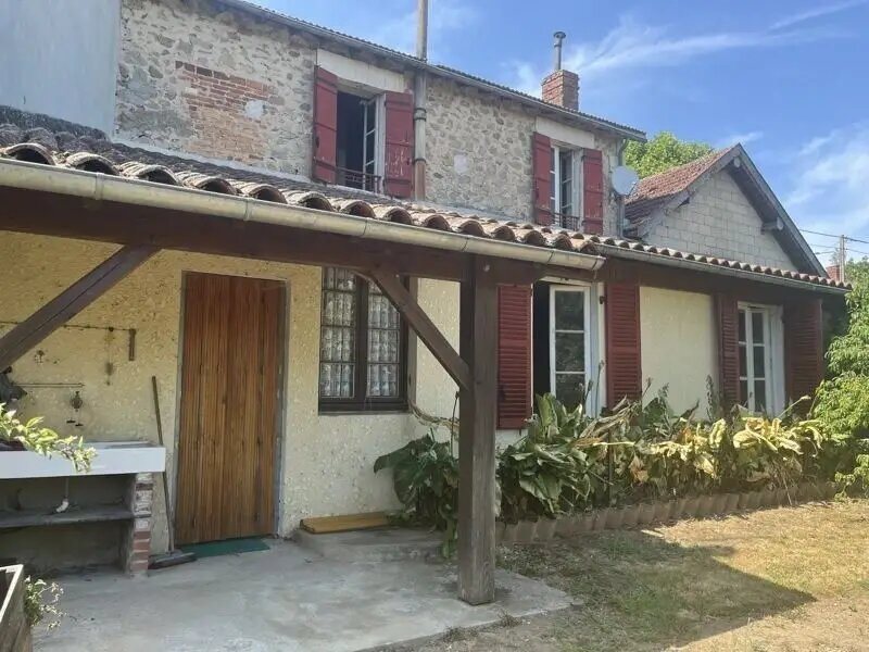 Maison à vendre, 121m², Nontron