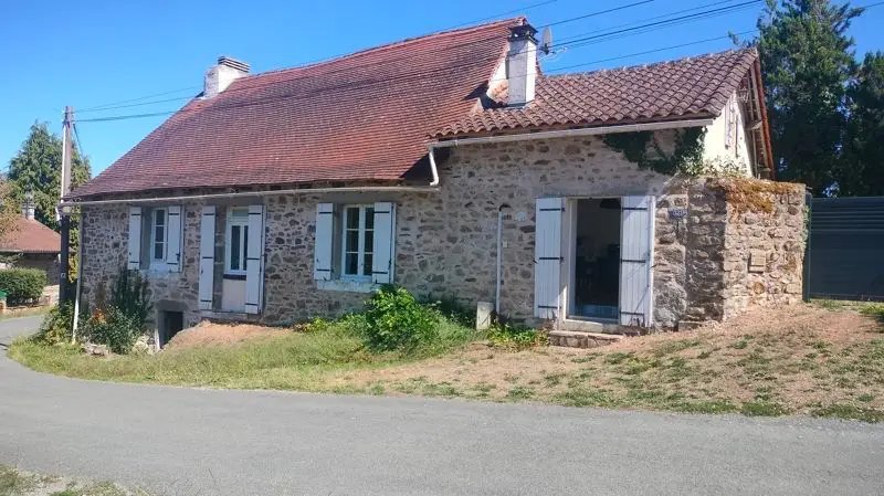 Maison à vendre, 110m², Saint-Saud-Lacoussière