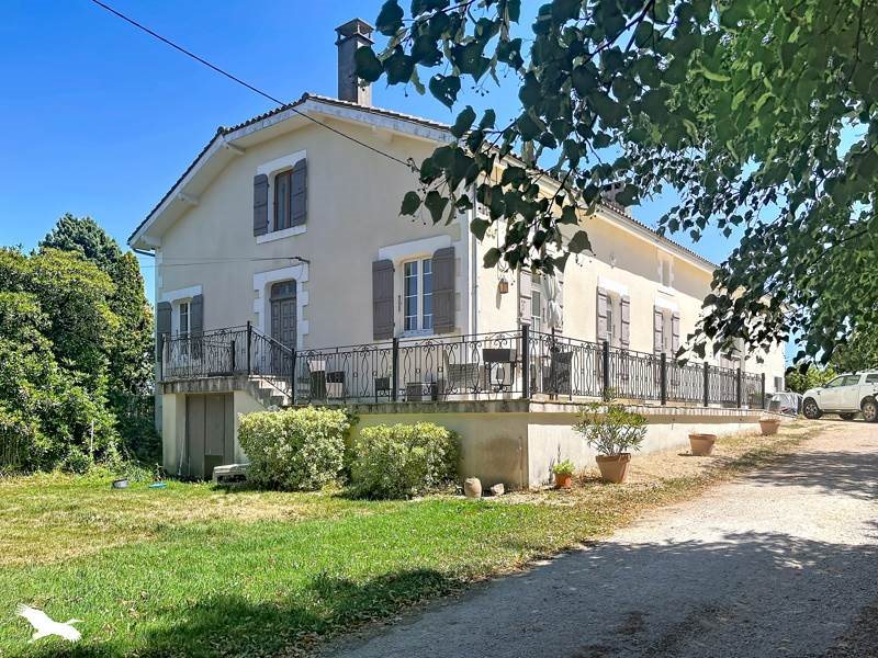 Maison à vendre, 202m², Saint-Saud-Lacoussière