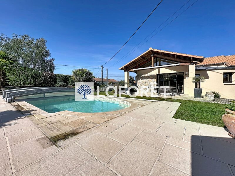 Maison à vendre, 165m², Saint-Pierre-des-Echaubrognes
