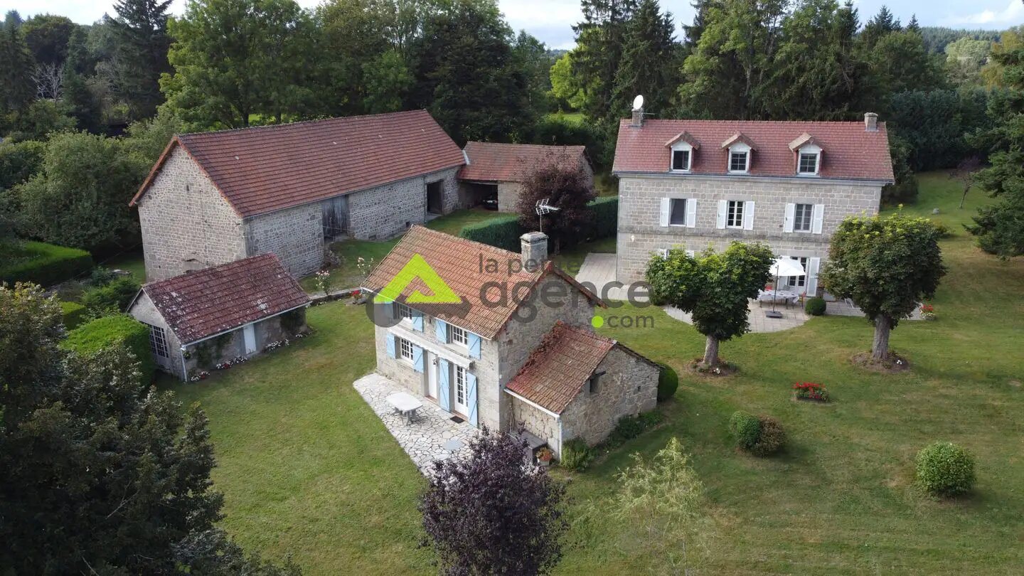 Maison à vendre, 215m², Flayat
