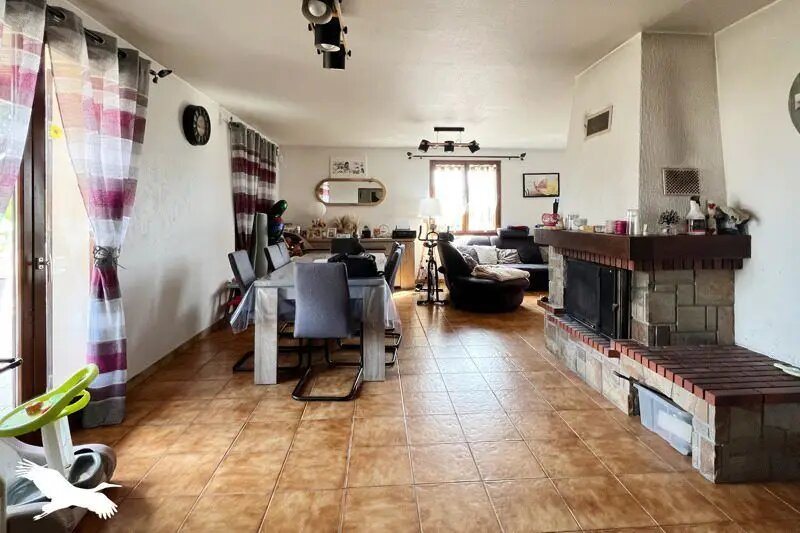 Maison à vendre, 135m², Châteauponsac