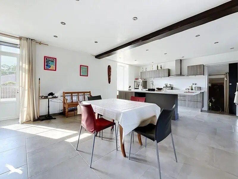 Maison à vendre, 170m², Saint-Pierre-La-Noue