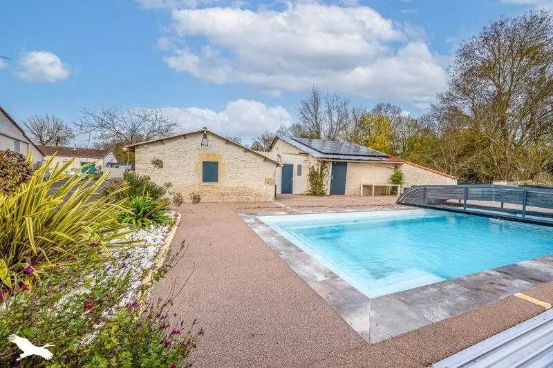 Maison à vendre, 190m², Genouillé
