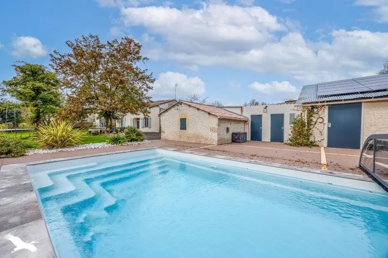 Maison à vendre, 190m², Genouillé