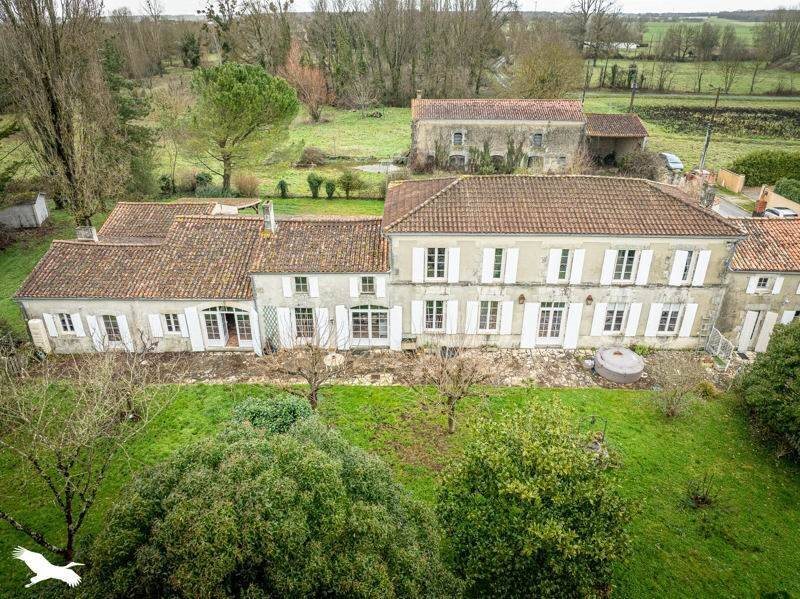 Maison à vendre, 433m², Bernay-Saint-Martin