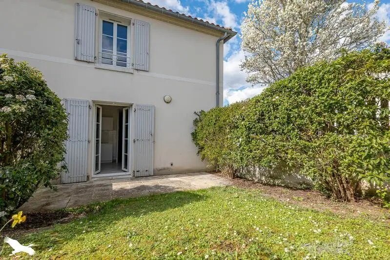Appartement à vendre, 65m², Saintes