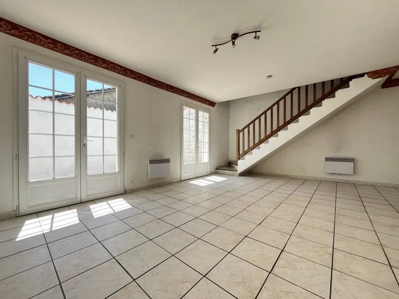 Maison à vendre, 80m², Saint-Romain-de-Benet
