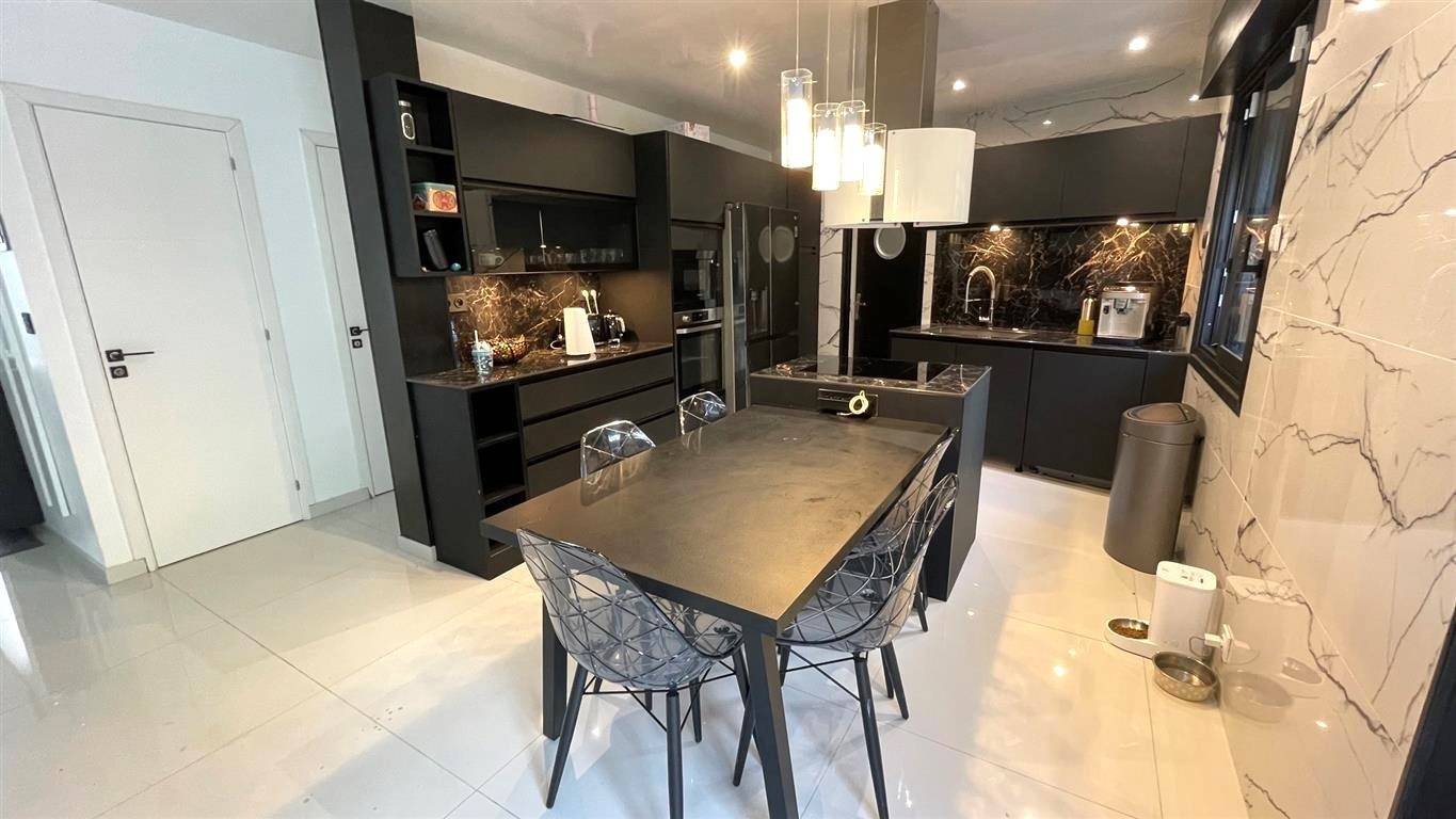 Maison à vendre, 163m², La Queue-en-Brie