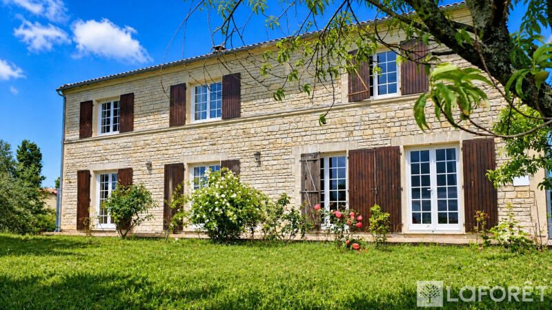 Maison à vendre, 216m², Chérac