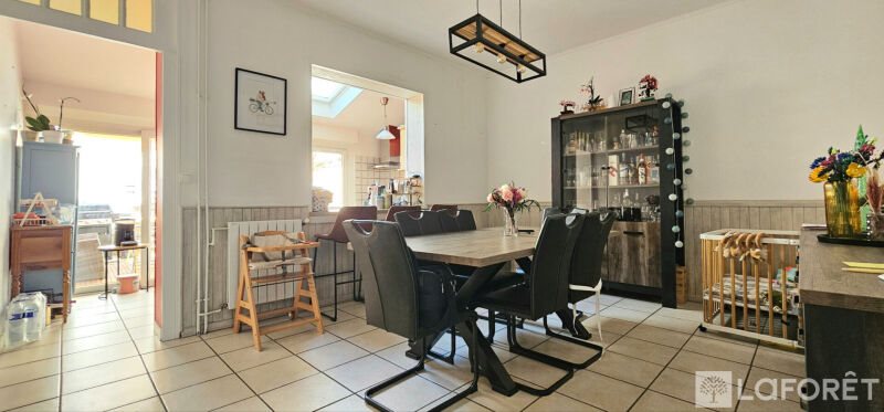 Maison à vendre, 131m², Saintes