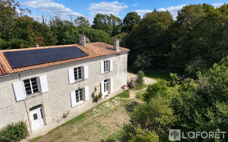 Maison à vendre, 197m², Chaniers