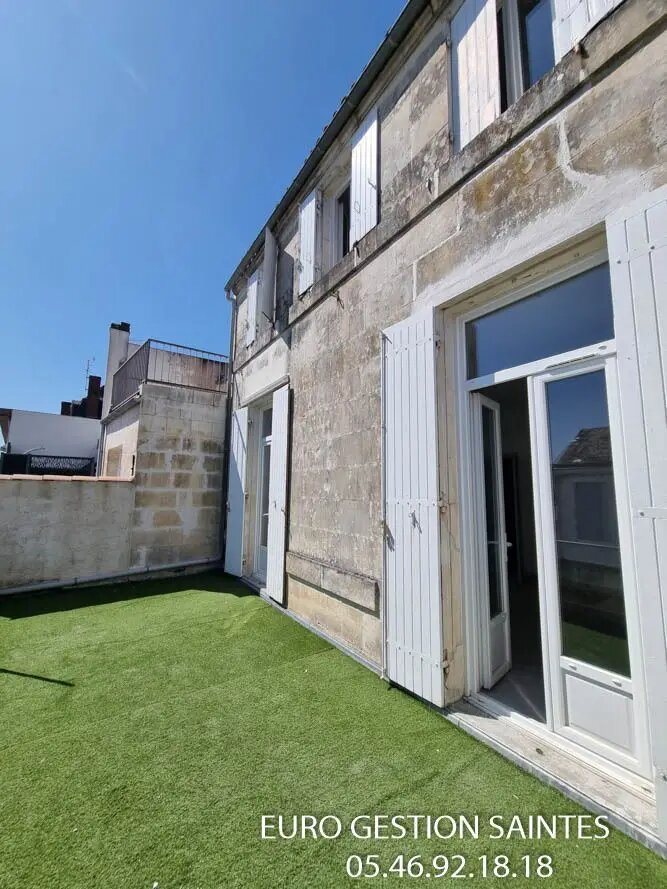 Appartement à louer, 155m², Saintes
