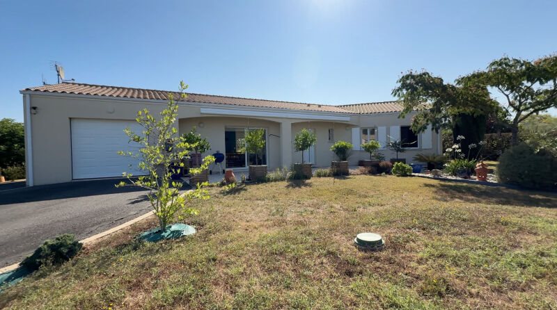 Maison à vendre, 156m², Saintes