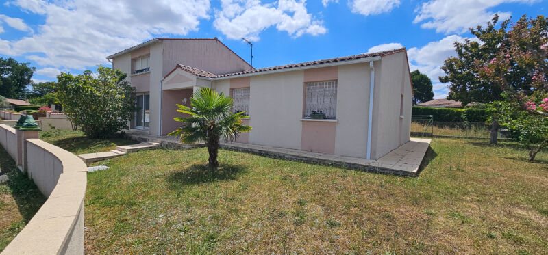 Maison à vendre, 138m², Saintes