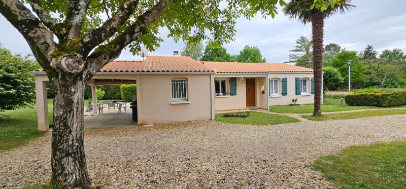 Maison à vendre, 122m², Bussac-sur-Charente